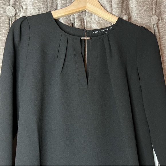 NWT Hyfve Black Long Sleeve Ruffle Back Tunic Blouse Size Medium - Picture 3 of 16